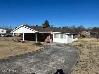 301 Hampton Drive, Plymouth, NC 27962 - #3