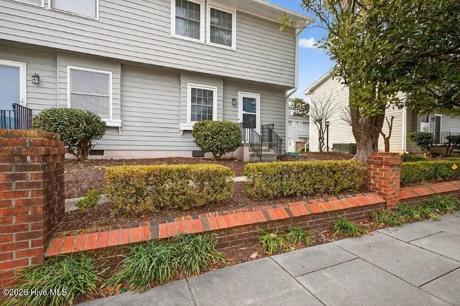 306 River Walk, New Bern, NC 28560 - #2