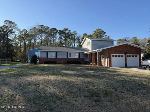 109 Pinewood Drive, Newport, NC 28570