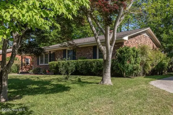 2609 S Wright Road, Greenville, NC 27858