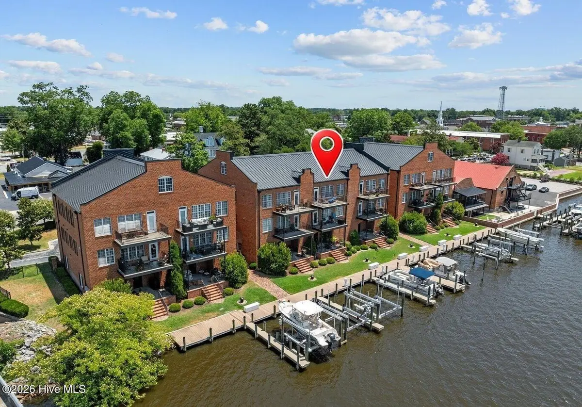 423 W Main Street #301, Washington, NC 27889 - #1