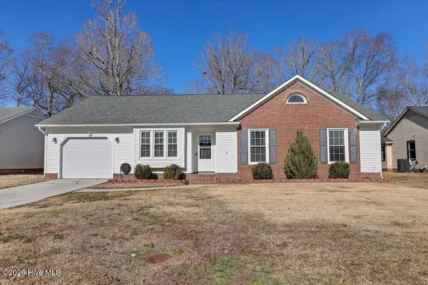 161 Raintree Circle, Jacksonville, NC 28540