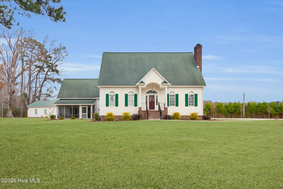 7110 N Us 17 Highway, Vanceboro, NC 28586 - #1