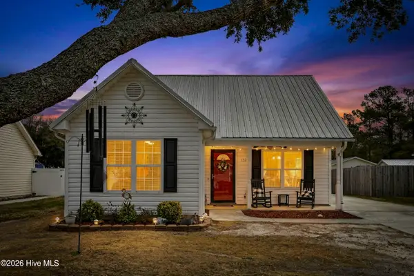 132 NE 16th Street, Oak Island, NC 28465