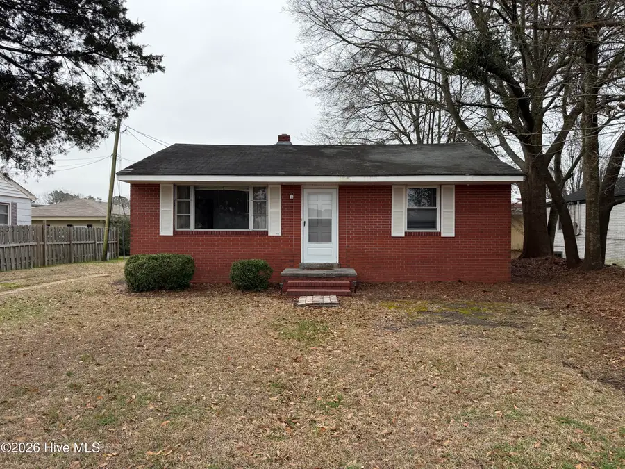 311 W Fremont Street, Burgaw, NC 28425 - #2