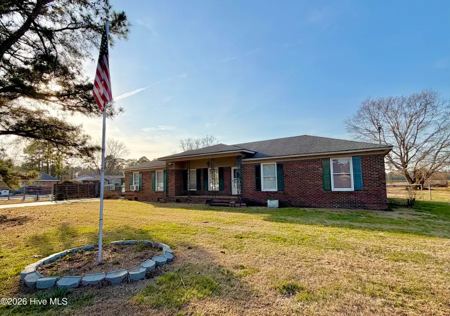 2146 Crescent Drive, Kinston, NC 28504 - #2