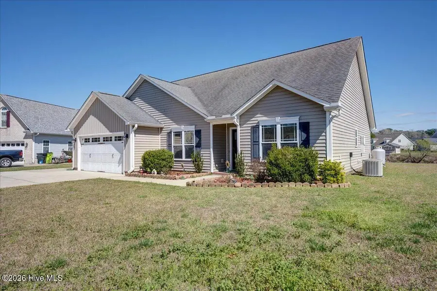 205 Antioch Lakes Road, New Bern, NC 28560 - #2