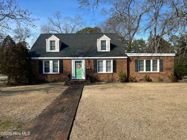 408 W 20th Street, Lumberton, NC 28358