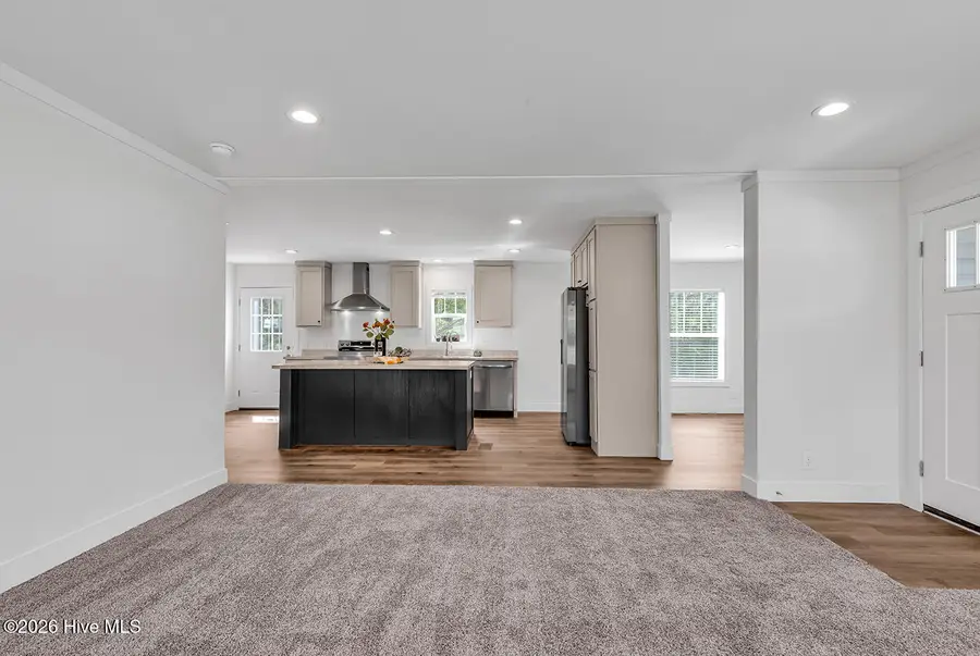 1888 Rolling Green Drive Sw, Supply, NC 28462 - #3