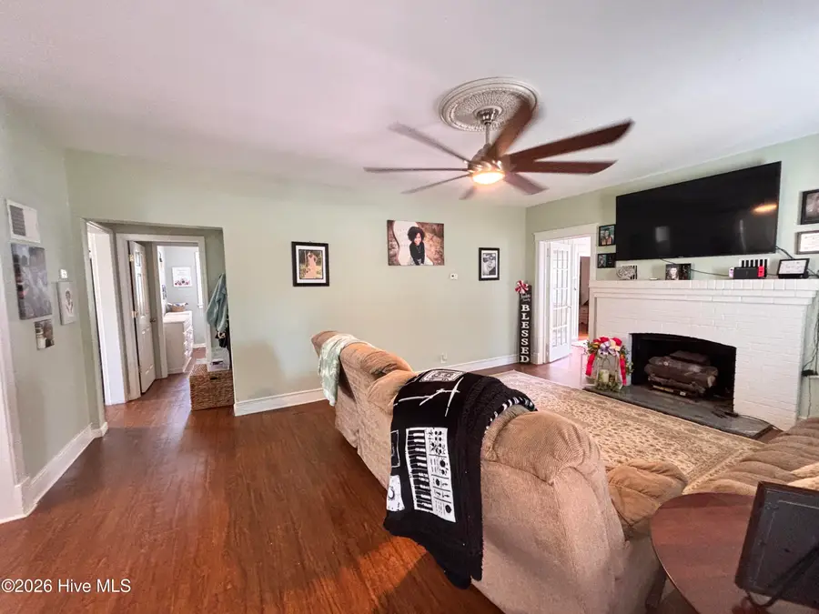 900 Beaman Street, Clinton, NC 28328 - #2