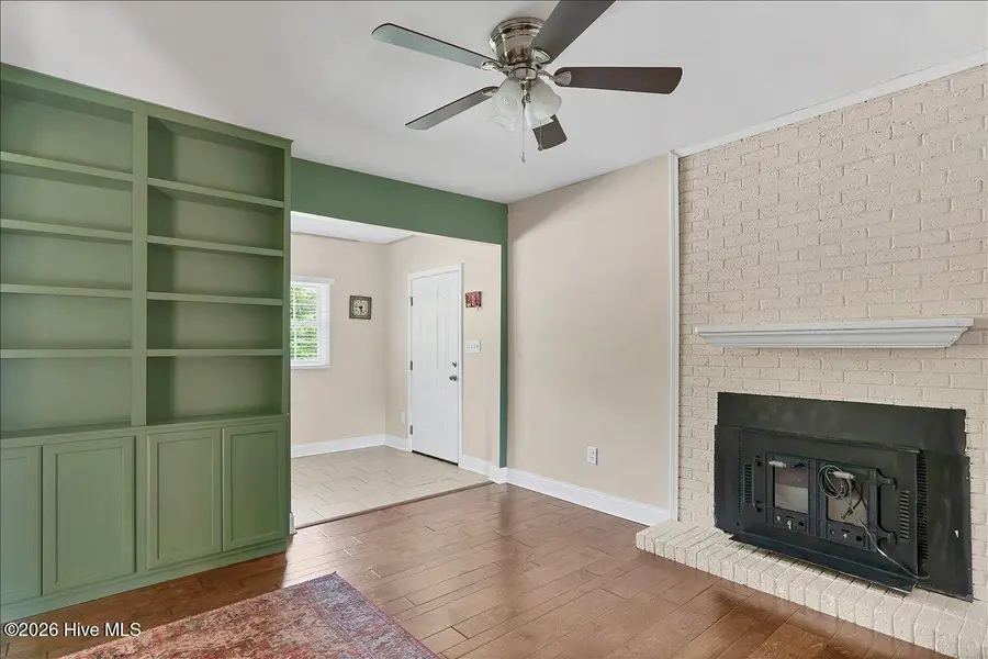 215 S Pinehurst Street, Aberdeen, NC 28315 - #2