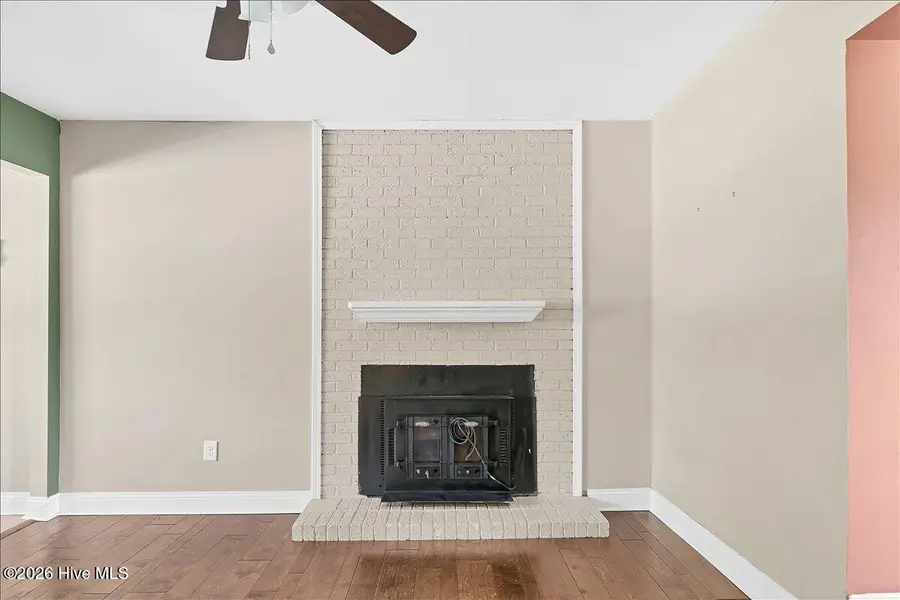 215 S Pinehurst Street, Aberdeen, NC 28315 - #3