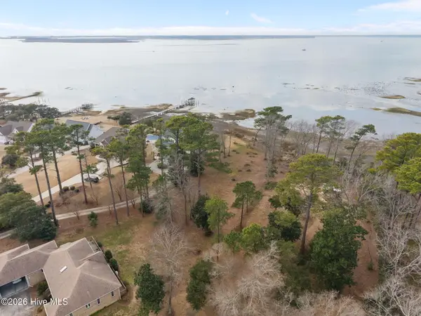 240 Mary Gray Farm Road, Beaufort, NC 28516