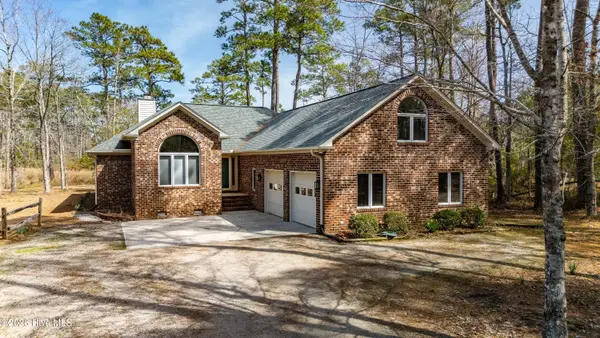 615 Bent Tree Road, Oriental, NC 28571
