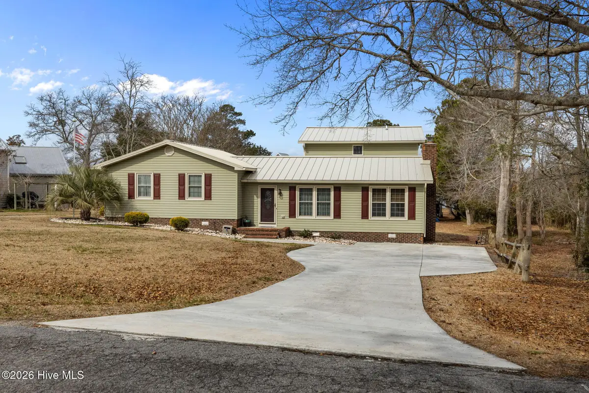 19 Arrowhead Drive, Hubert, NC 28539 - #1