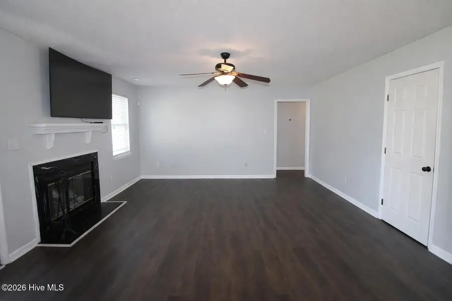 302 Paddock Place, Jacksonville, NC 28546 - #3