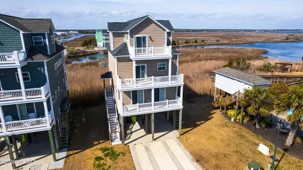 103 Scotch Bonnet Circle, North Topsail Beach, NC 28460