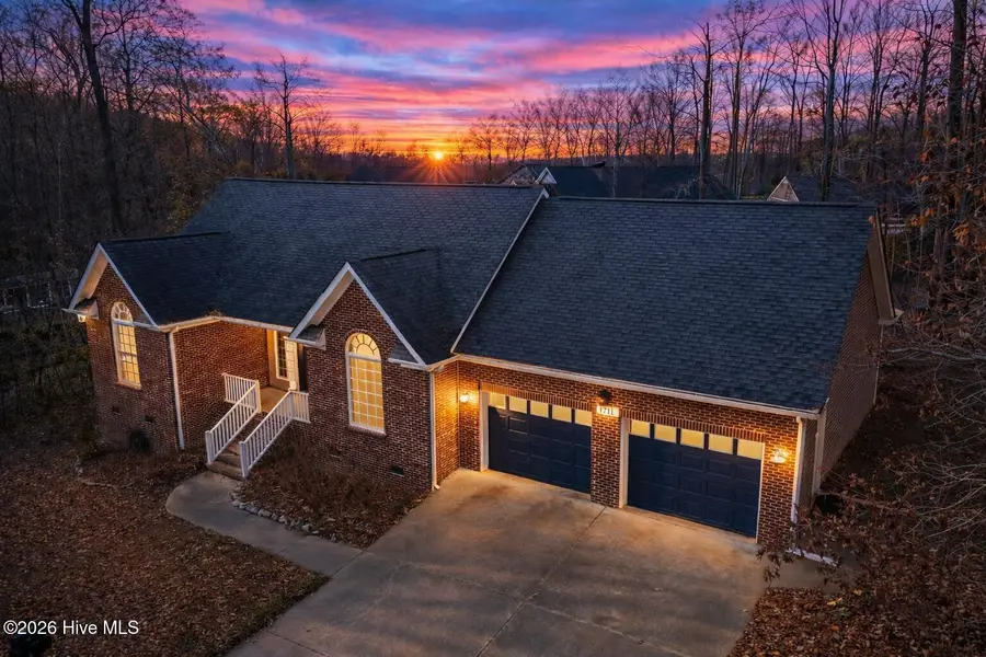 1711 Chateau Circle, Sanford, NC 27332 - #3