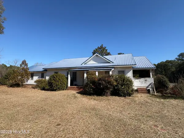 8230 Tomahawk Highway, Harrells, NC 28444