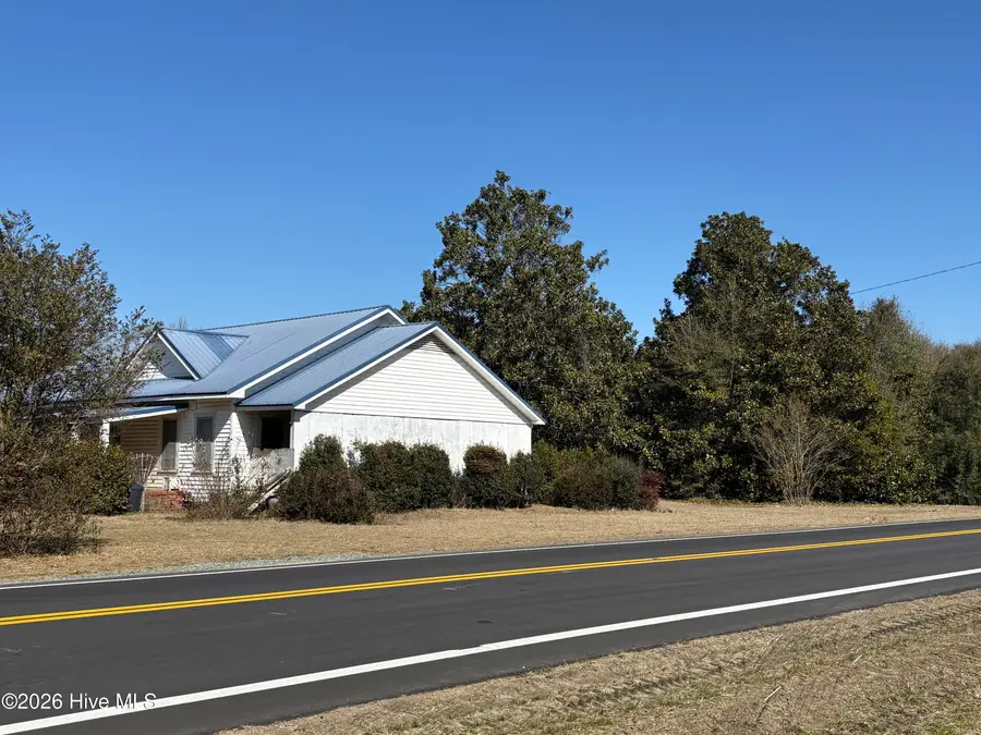 8230 Tomahawk Highway, Harrells, NC 28444 - #2