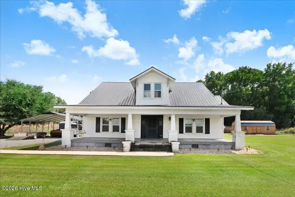 2912 W Nc Highway 55, Mount Olive, NC 28365