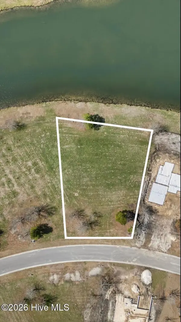 150 Sycamore Lakes Drive, Wallace, NC 28466