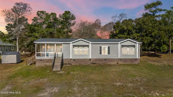 120 Moores Landing Road, Hampstead, NC 28443