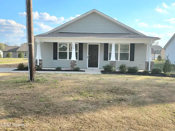 139 W Allen Street, Four Oaks, NC 27524