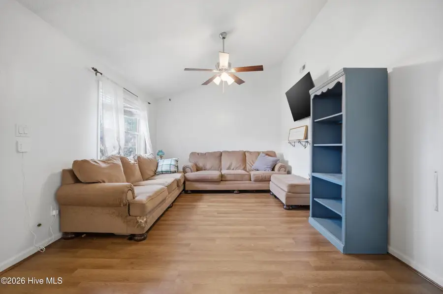 107 Old Oak Road, Elizabeth City, NC 27909 - #3