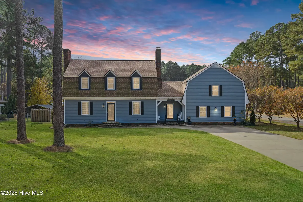 213 W Stevens Street, Smithfield, NC 27577 - #1