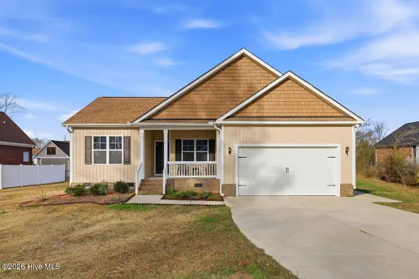 111 Oak Street, Pine Level, NC 27568