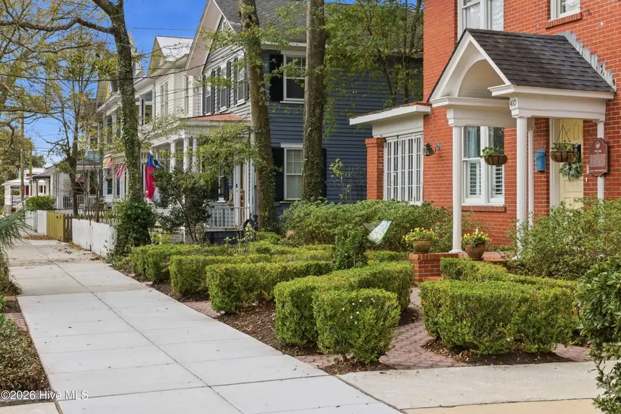 410 S 5th Avenue, Wilmington, NC 28401 - #2