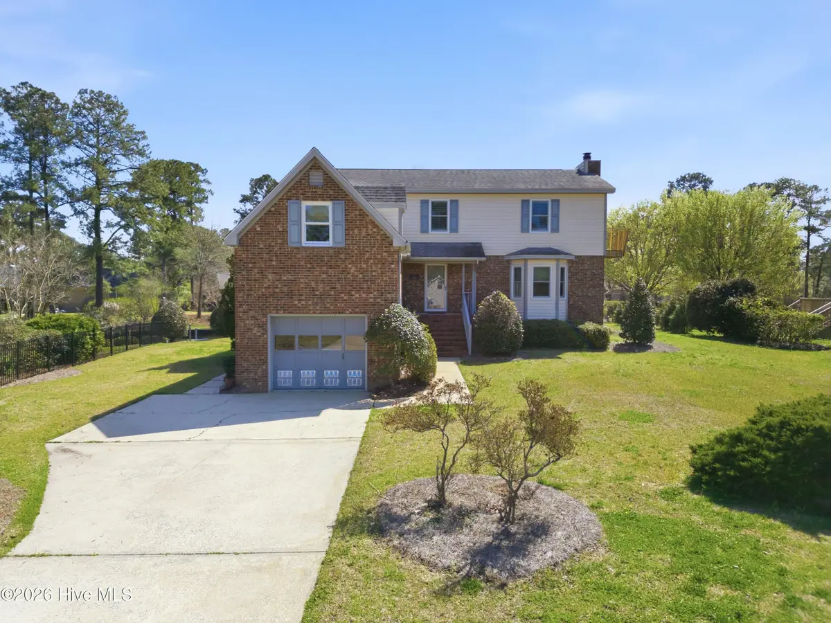 108 Mariners Court, New Bern, NC 28562 - #1