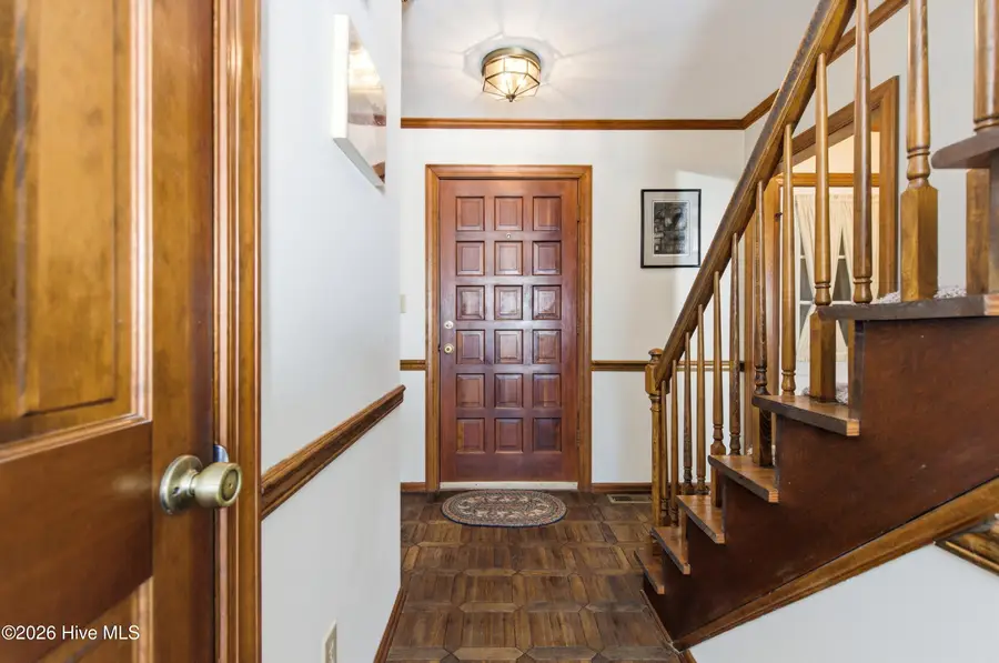 108 Mariners Court, New Bern, NC 28562 - #3