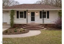 411 College Avenue, Washington, NC 27889