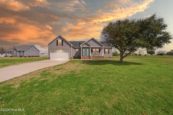 102 Gull Rock View, Coinjock, NC 27923