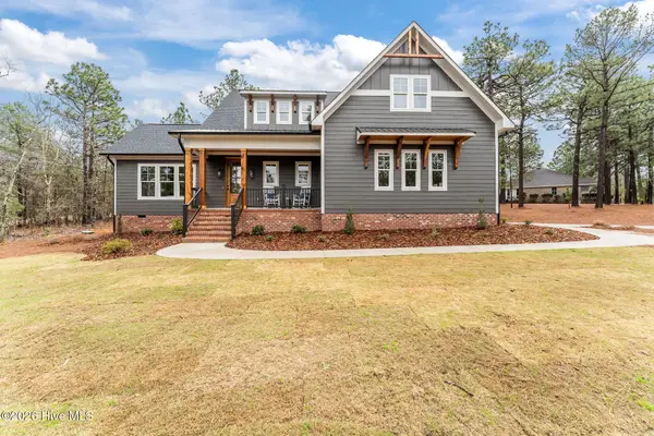 266 Paula Court, West End, NC 27376