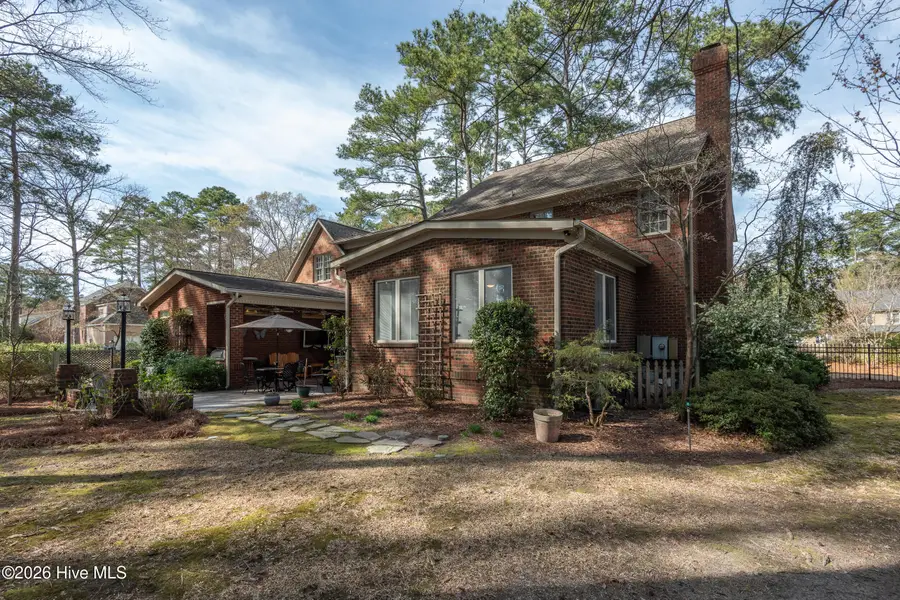 312 Pinewood Road, Greenville, NC 27858 - #3