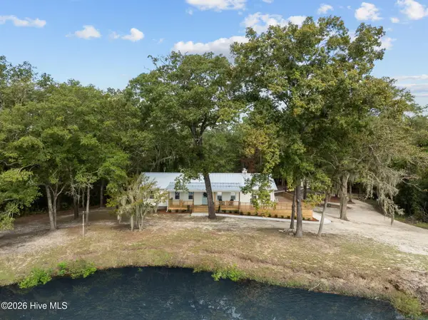 360 Fontanel Lake Drive, Burgaw, NC 28425