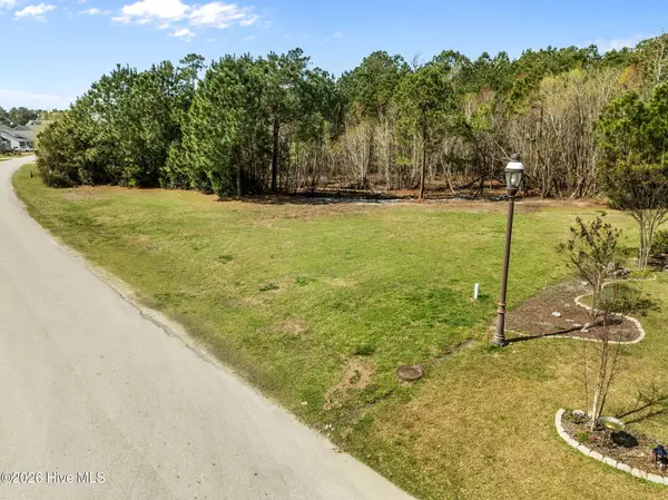 207 Everett Park Trail, Holly Ridge, NC 28445