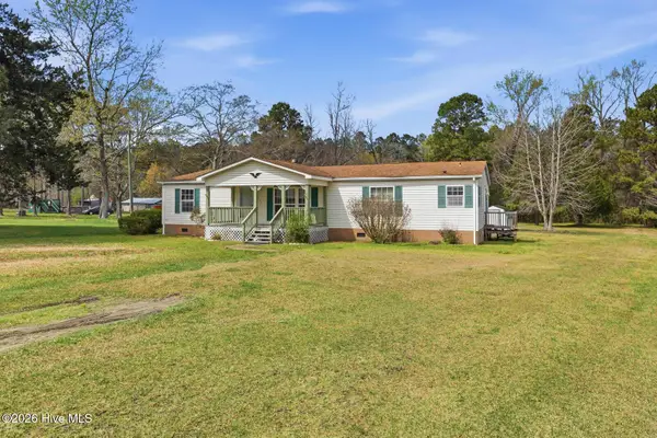 216 Luther Banks Road, Richlands, NC 28574