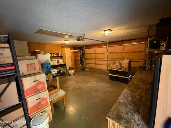 318 Hidden Valley Road, Wilmington, NC 28409