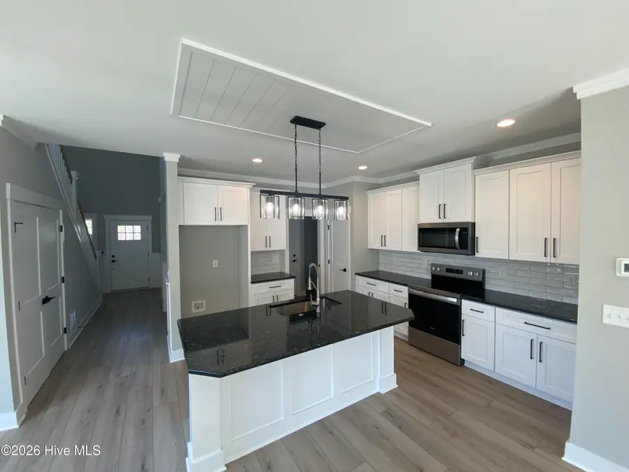 504 Lakeshore Drive, Aberdeen, NC 28315 - #3