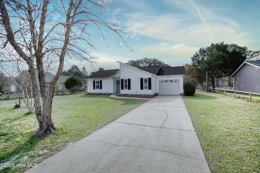 214 W Volant Street, Hubert, NC 28539 - #3