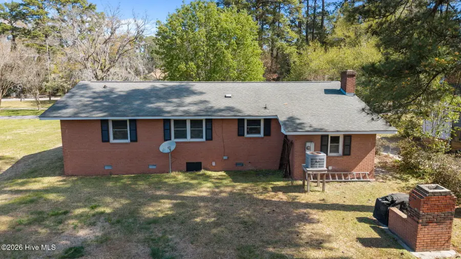 207 College Avenue, Washington, NC 27889 - #2