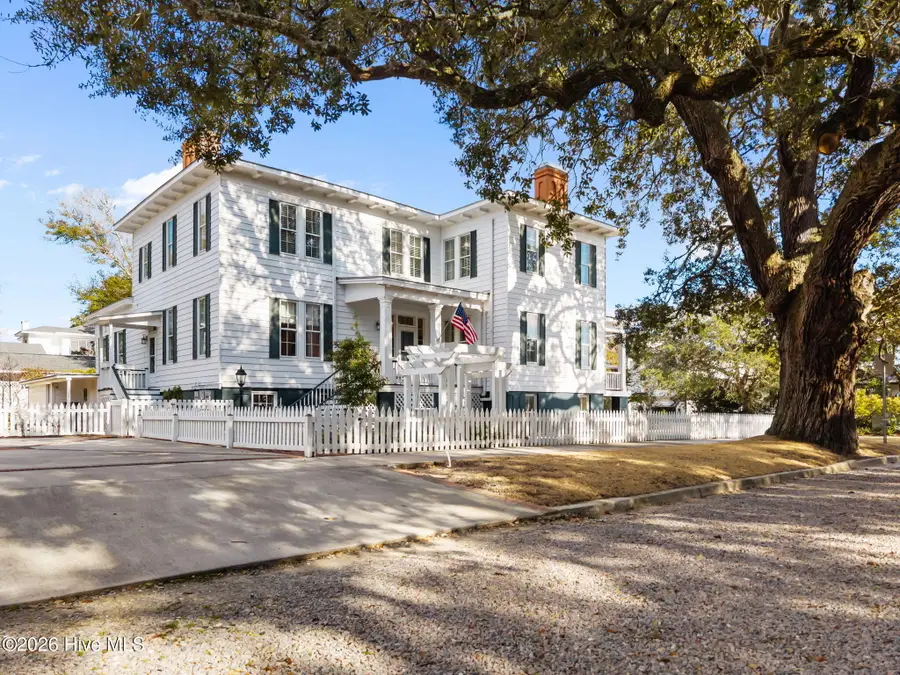 301 E Bay Street, Southport, NC 28461 - #2