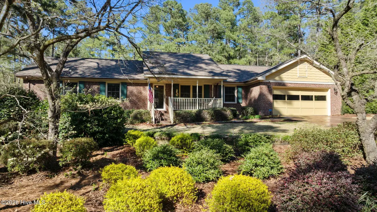 205 W Hedgelawn Way, Southern Pines, NC 28387 - #1
