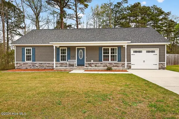 101 Hawsboro Court, Jacksonville, NC 28540