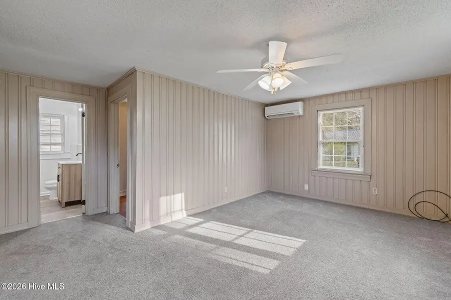 302 S Johnson Street, Mount Olive, NC 28365 - #3