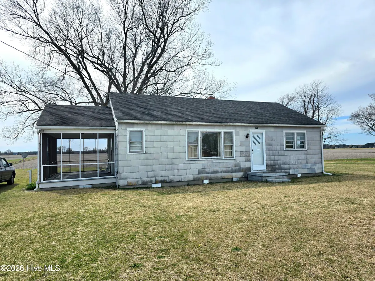 879 S Sandy Hook Road, Shiloh, NC 27974 - #1